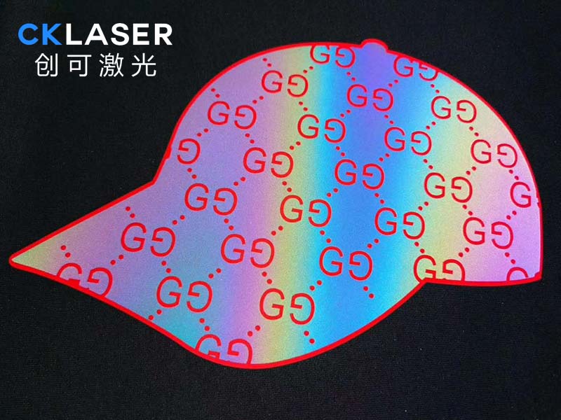 服裝刻字膜激光雕刻機高精度切割，雕刻速度更快