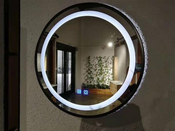 光纖激光打標機大幅面雕刻鏡面剝漆，鏡子除膜去漆